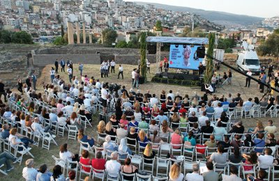 Bayraklı 1. Uluslararası Homeros Festivali’ne görkemli açılış